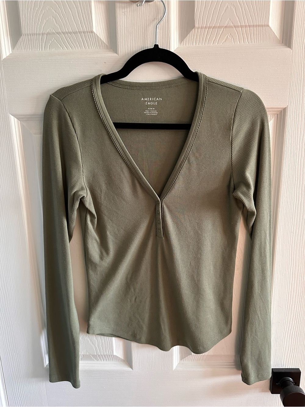 American Eagle Outfitters Olive Ribbed V-Neck Henley Long Sleeve Top